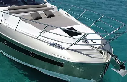 azimut s6 yacht for sale AMF exterior foreseck