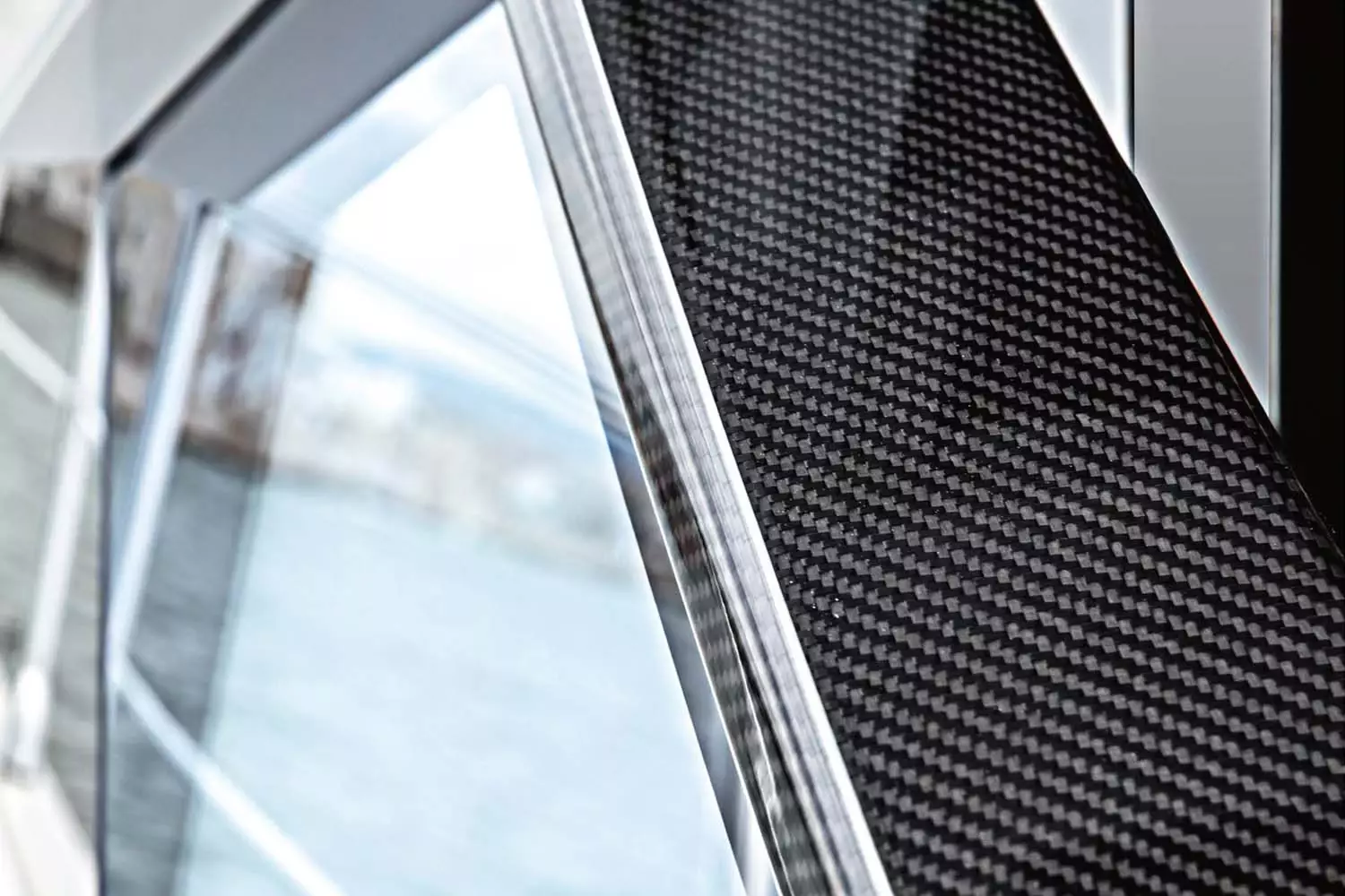 azimut s6 yacht for sale AMF exterior carbon